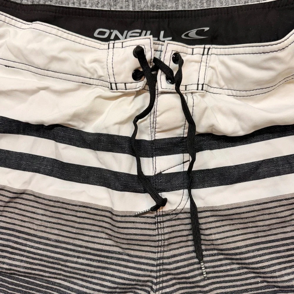 O'Neill Mens 38 Black White Gray Board Shorts Swim Trunks Quick Dry Surf Beach